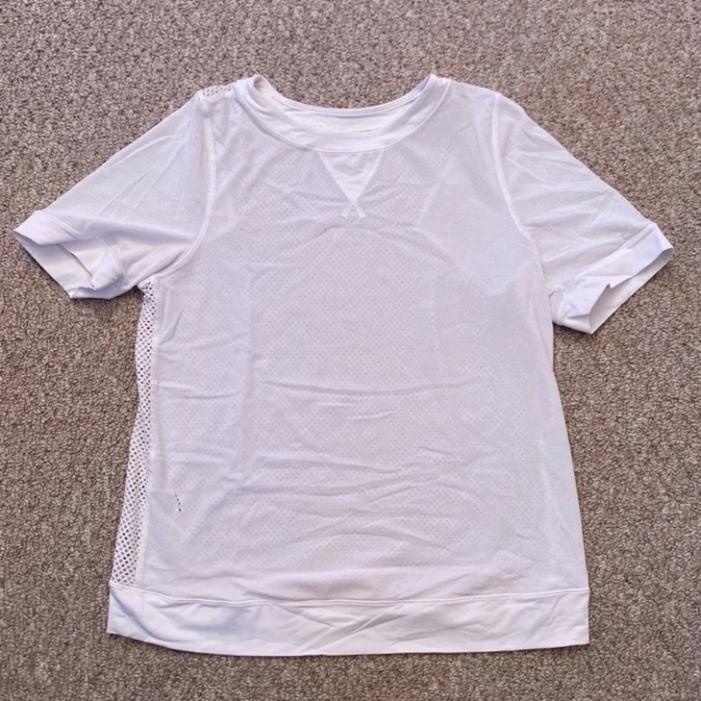 Lululemon T-Shirt